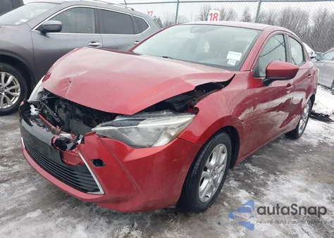 2018 Toyota Yaris Ia z USA, uszkodzony, nr VIN 3MYDLBYVXJY309651